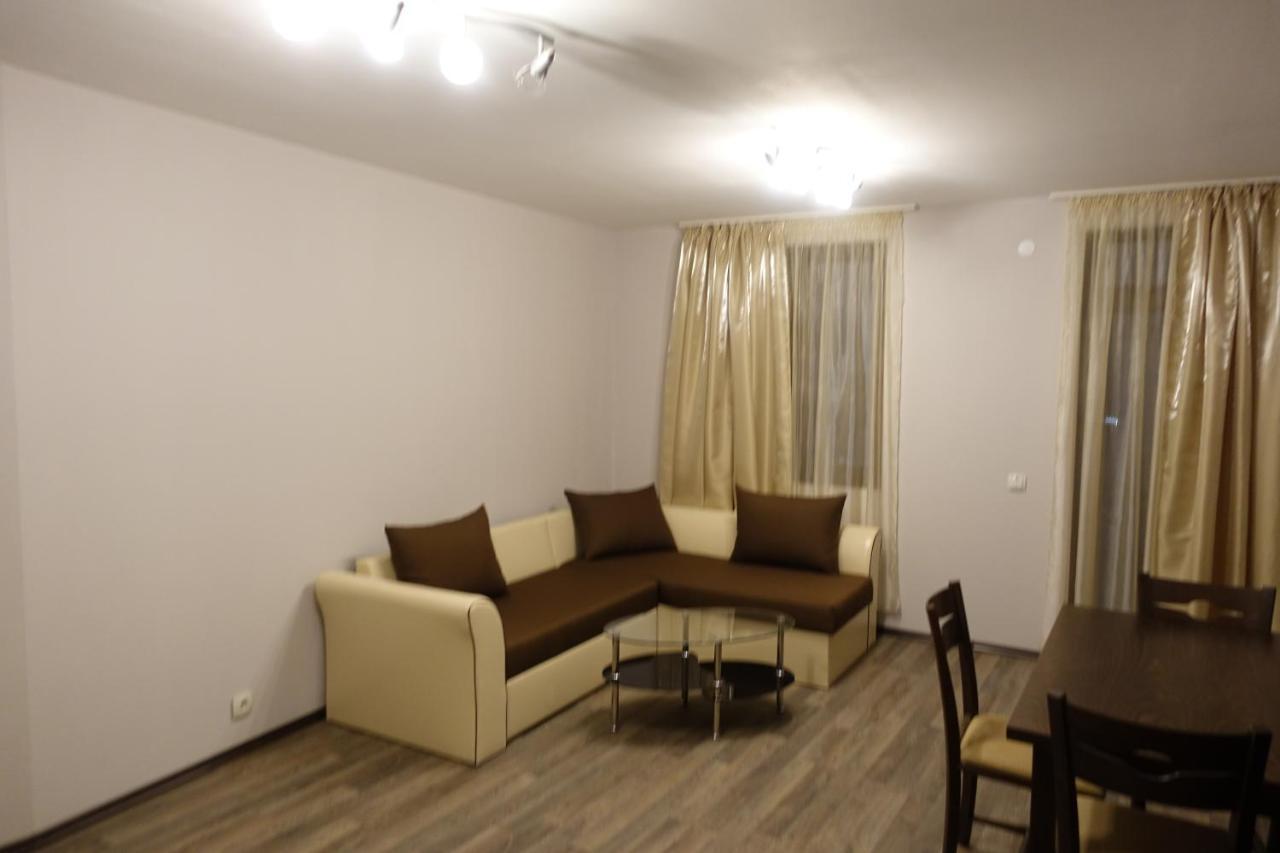 Enis Hotel С Минерален Басейн Szapareva Banja Kültér fotó